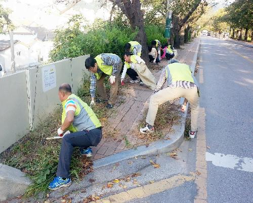 내장상동주민자치위원회, 깨끗한 거리 조성 위한 환경정비 활동 펼쳐