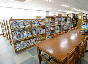 新泰仁図書館