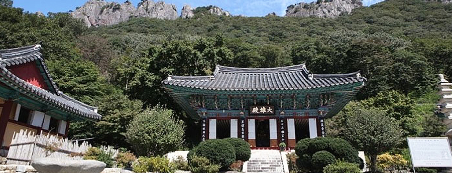 Byeokryeonam Temple