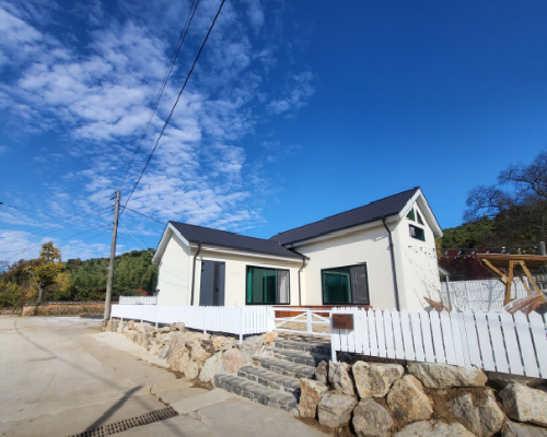 산밑에 끝집2