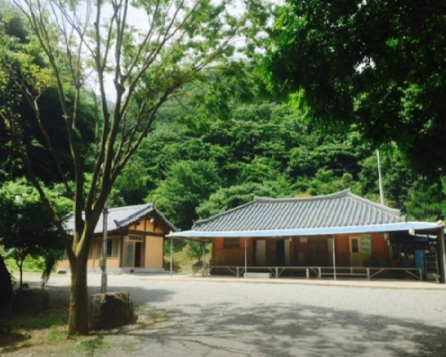 이화산장