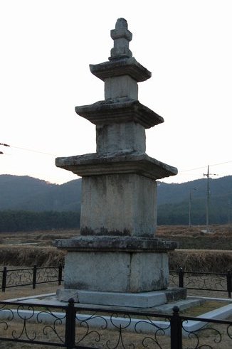 무성리 삼층석탑