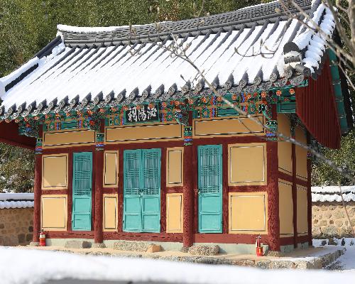 필양사(泌陽祠)