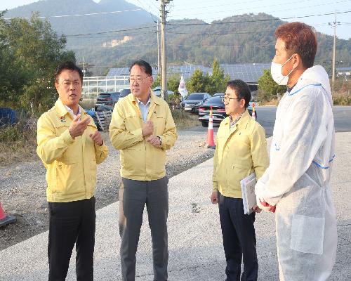 “AI 확산 원천 차단”…이학수 시장·김종훈 경제부지사, 정읍 거점소독시설 점검