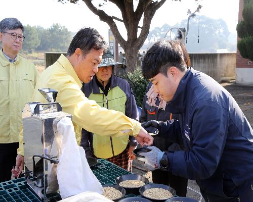이학수 정읍시장, 공공비축미 매입 현장 방문…농업인 격려