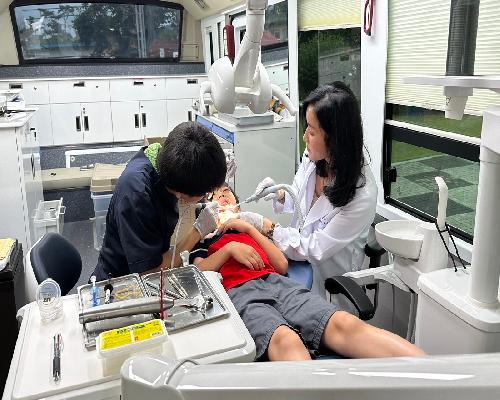 “학교로 찾아가는 치과 버스” 정읍시, 10월까지 학생 구강 관리 나선다