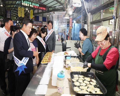 전통시장서 장보고 이웃에게 나누고…정읍시 추석 온정