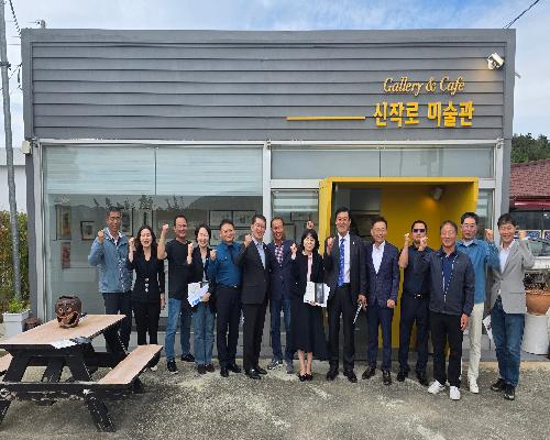 정읍 덕천 신작로미술관서 최한주 특별전 ‘저 달과 별’