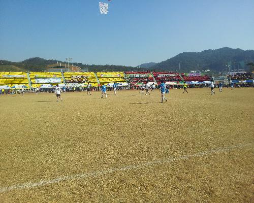 2012 시민체육대회 읍민 활약상(축구)-우승했습니다.