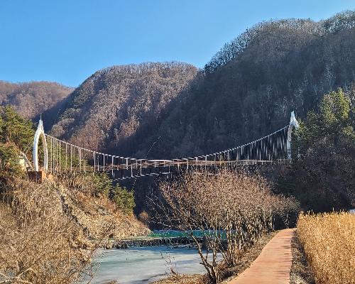 산내구절초공원내 출렁다리 준공