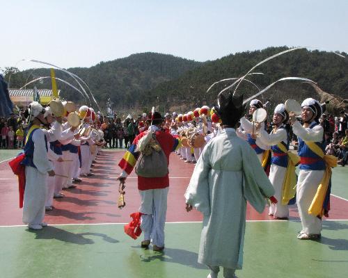 경남고성 공룡엑스포 공연